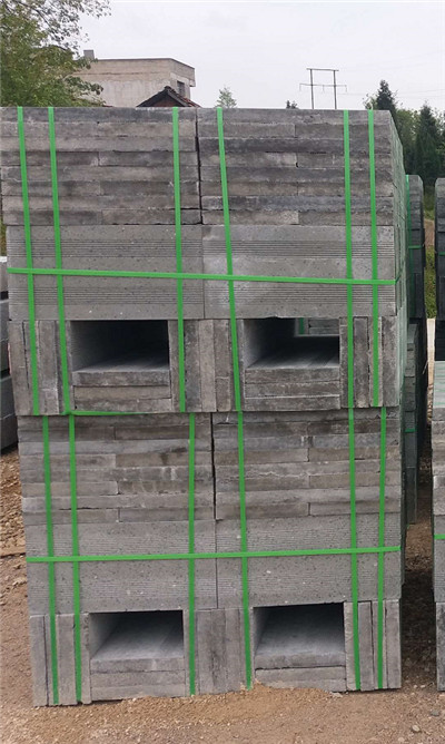 仿花岗岩人行道板